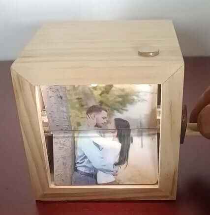 Light-Up Photo Album – Handheld Gift Idea