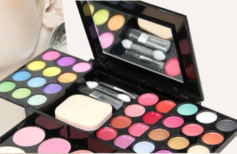 24 Color Eyeshadow Makeup Set with Blush & Lipstick